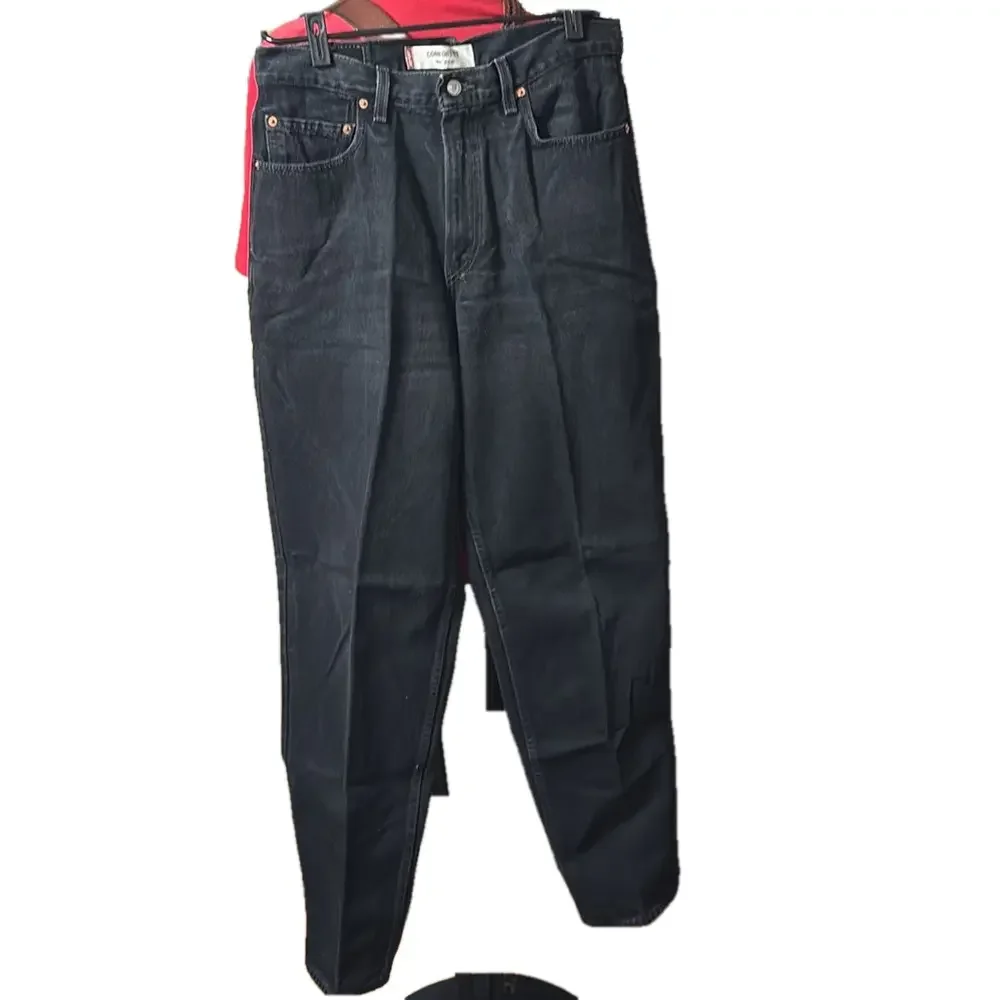 Like New Levi's 560 33/34 Black Jeans waist 33” rise 12” inseam 34”
